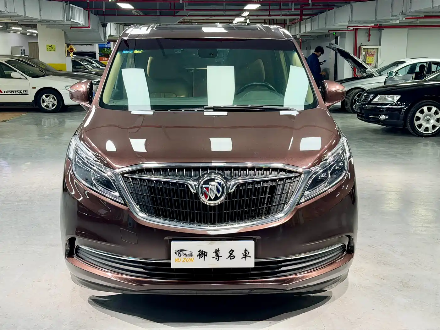 Buick GL8 2017 ES 28T Flagship China V фото 2