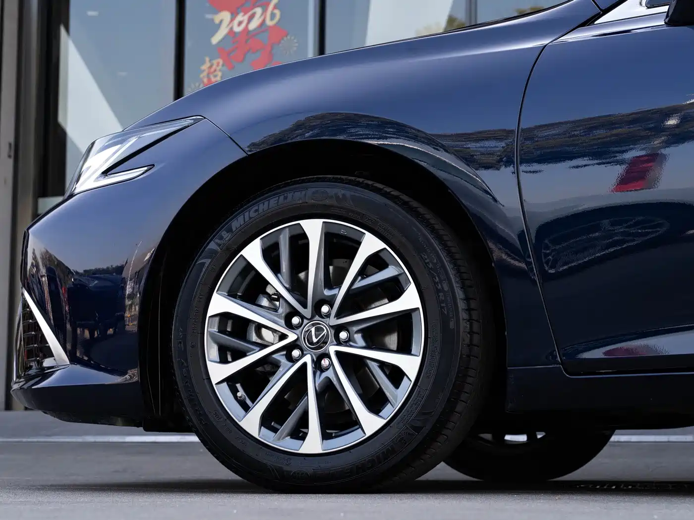 Lexus ES 2025 2025 300h Ultimate Edition
