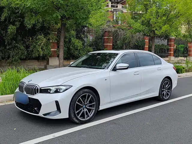 BMW 3 Series 2023