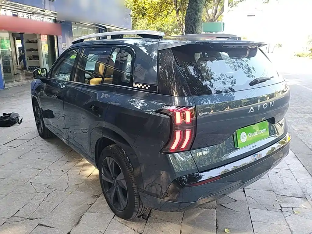 2025 Aion V