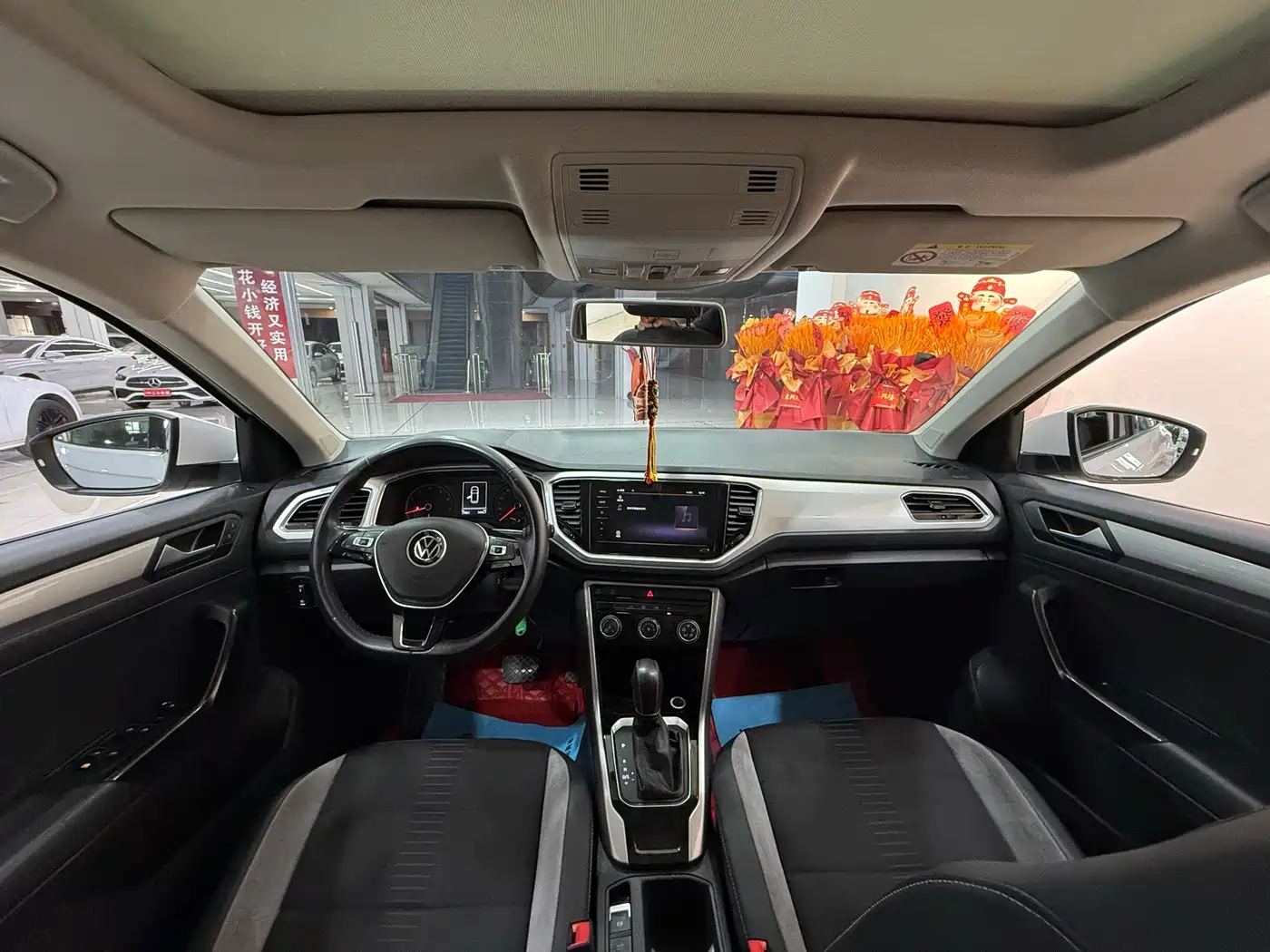 Volkswagen T-ROC 2022 280TSI DSG 2WD Comfort PLUS фото 8
