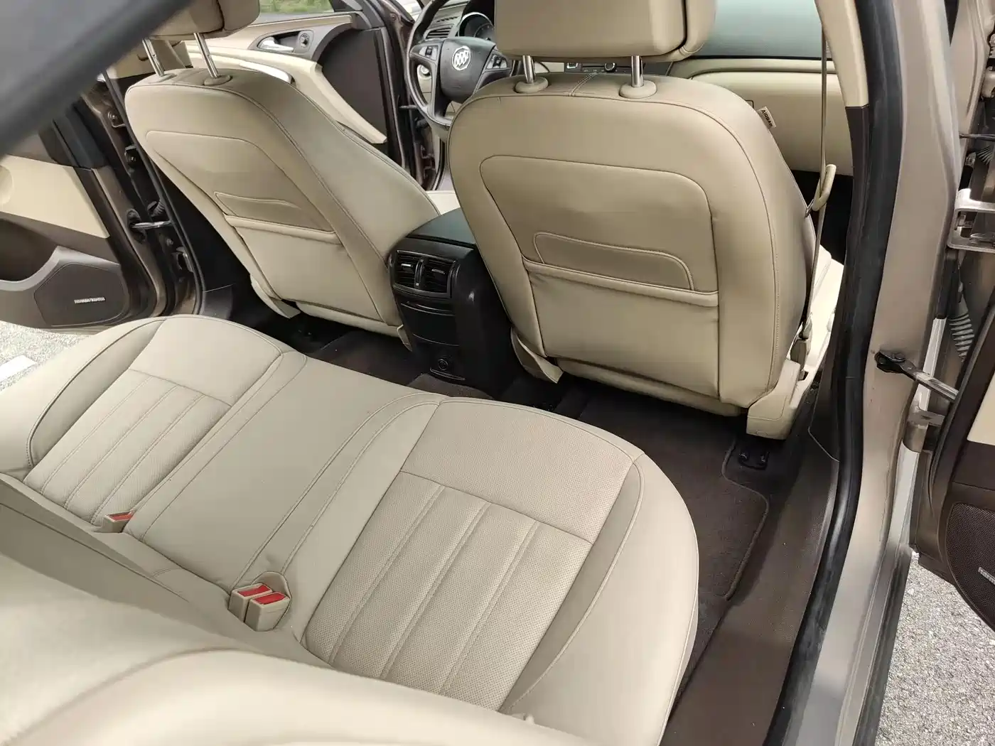 Buick Regal 2010 2.4L Flagship фото 9