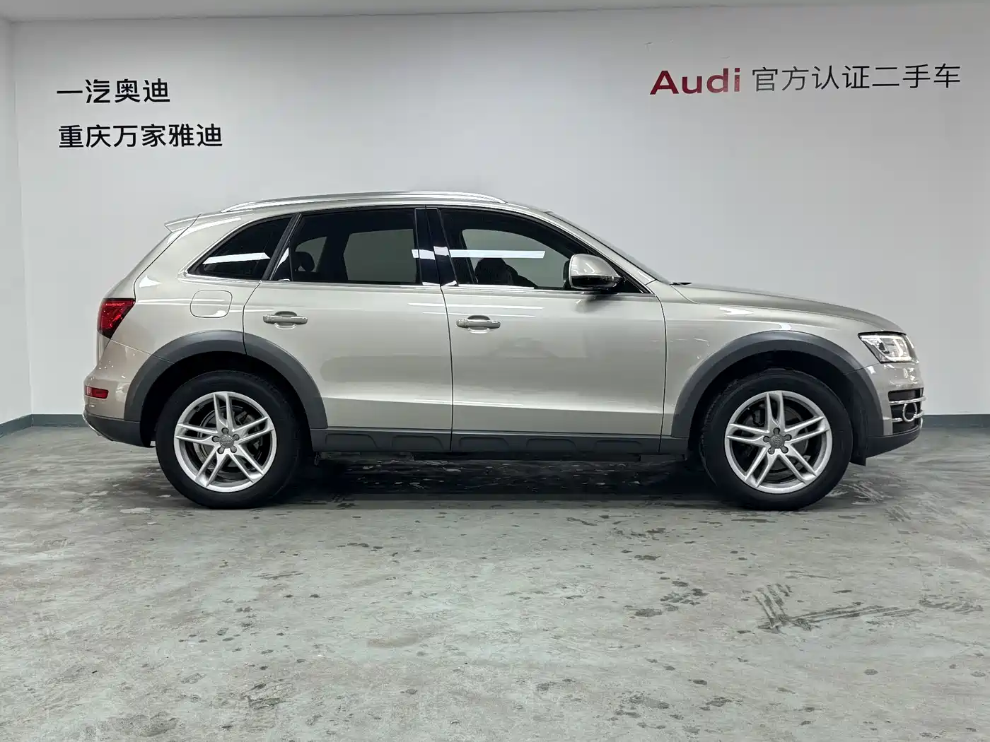 Audi Q5 2017 Plus 40 TFSI Technology фото 5
