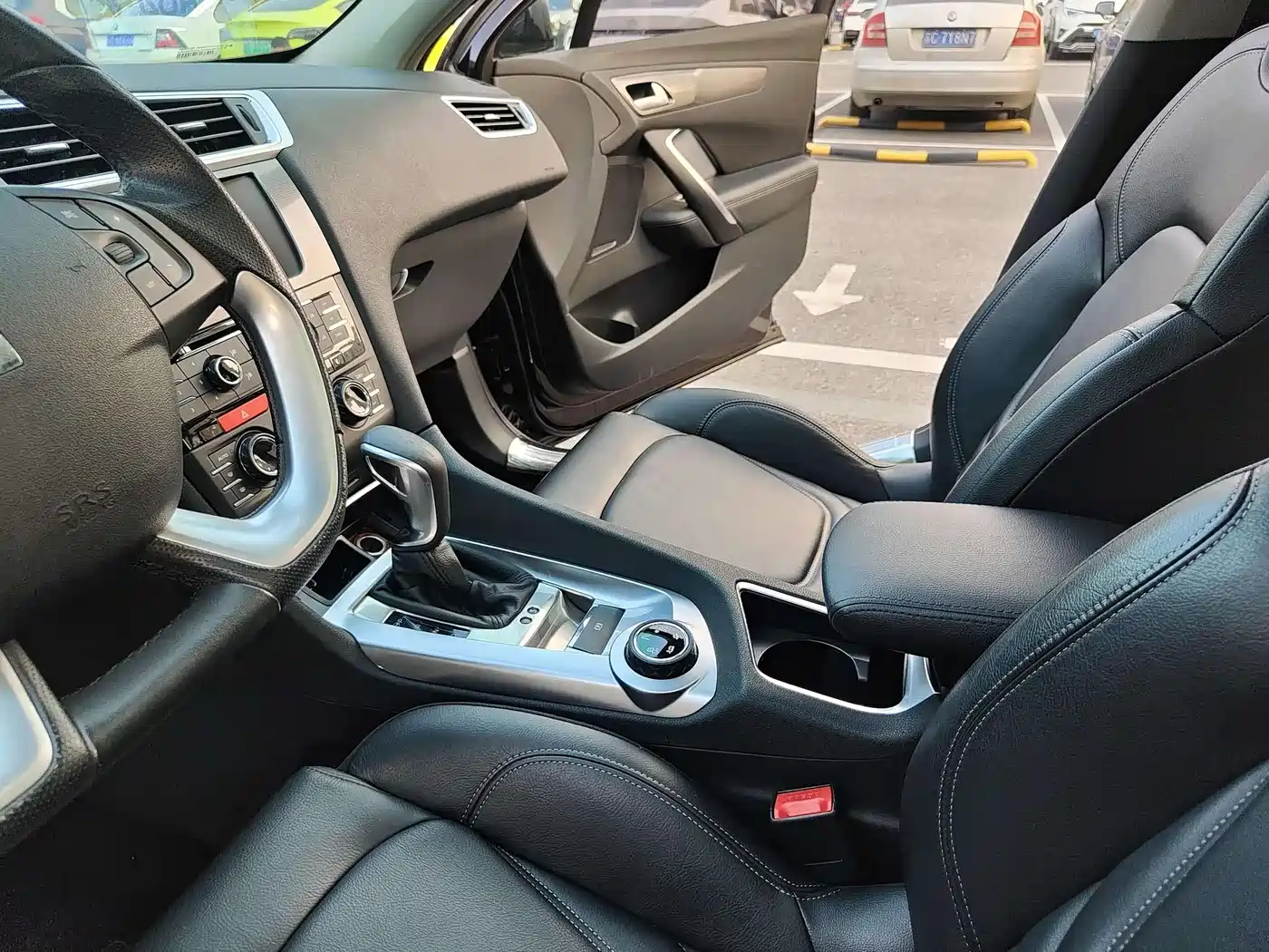 DS 6 2015 2016 1.6T Luxury THP160