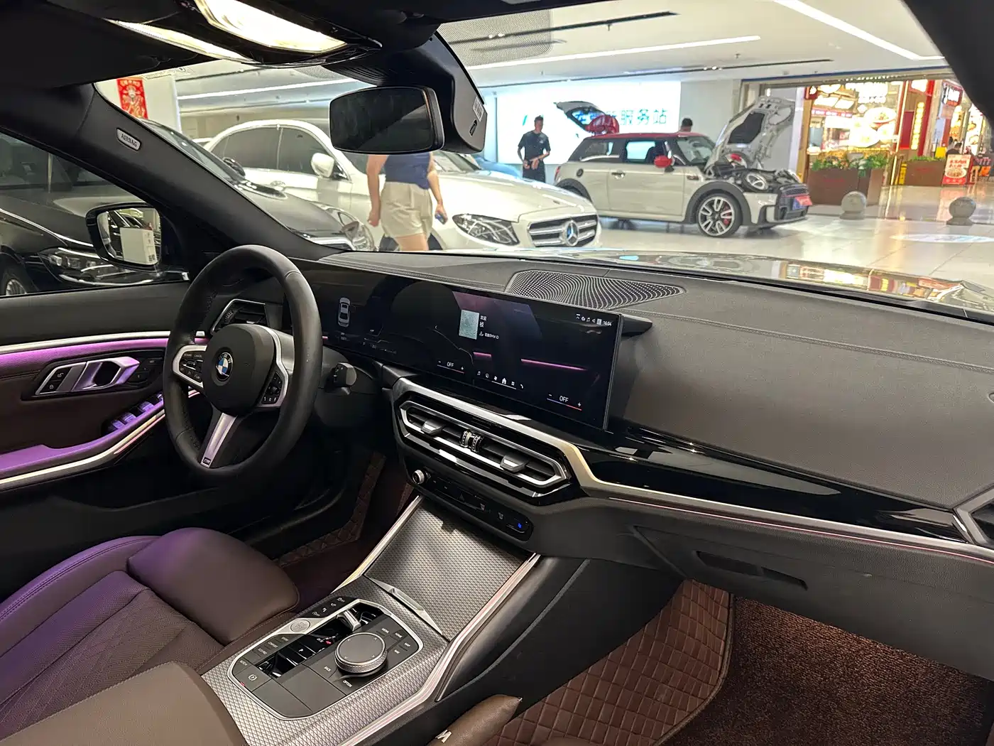 BMW 3 Series 2024 325i M Sport Shadowline Package фото 12