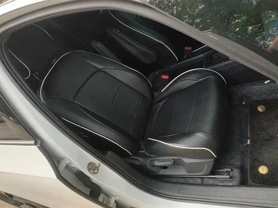 Volkswagen ID.3 2024 Pure Smart Edition фото 8
