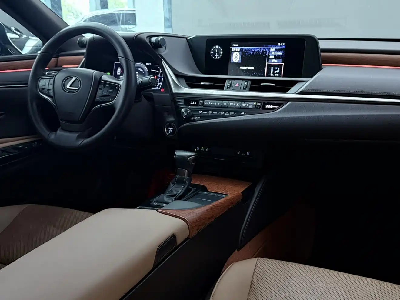 Lexus ES 2018 300h Excellence Edition China V фото 9
