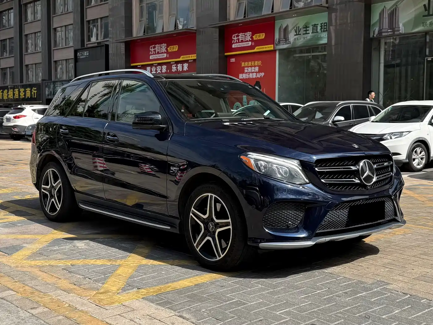 Mercedes-Benz GLE AMG 2017 AMG GLE 43 4MATIC