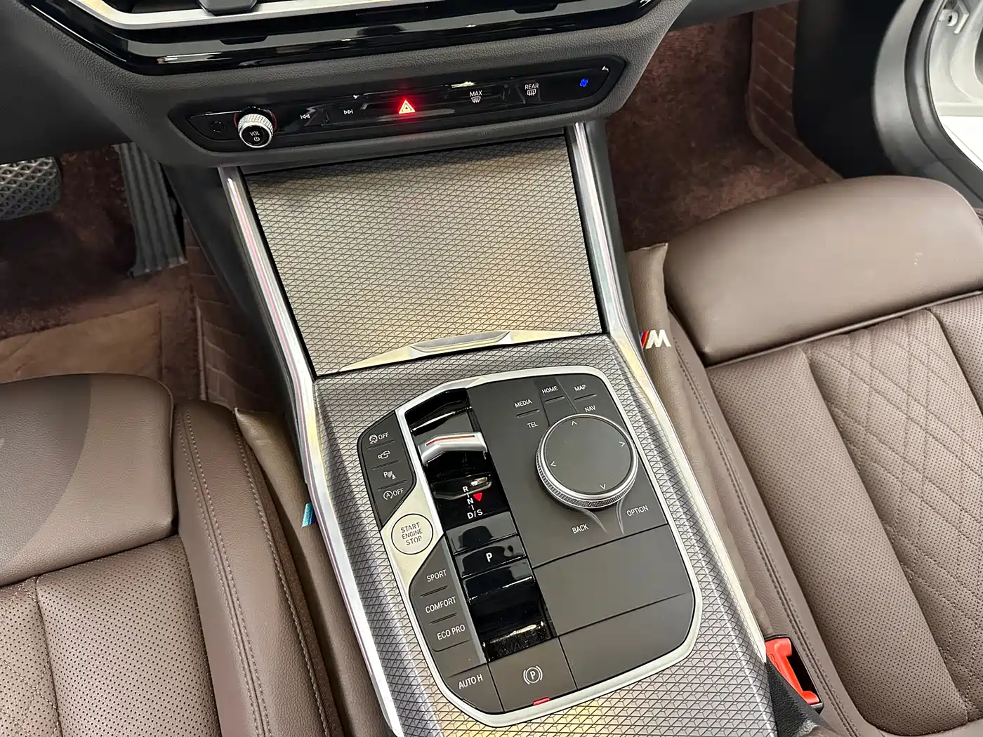 BMW 3 Series 2024 325i M Sport Shadowline Package фото 18