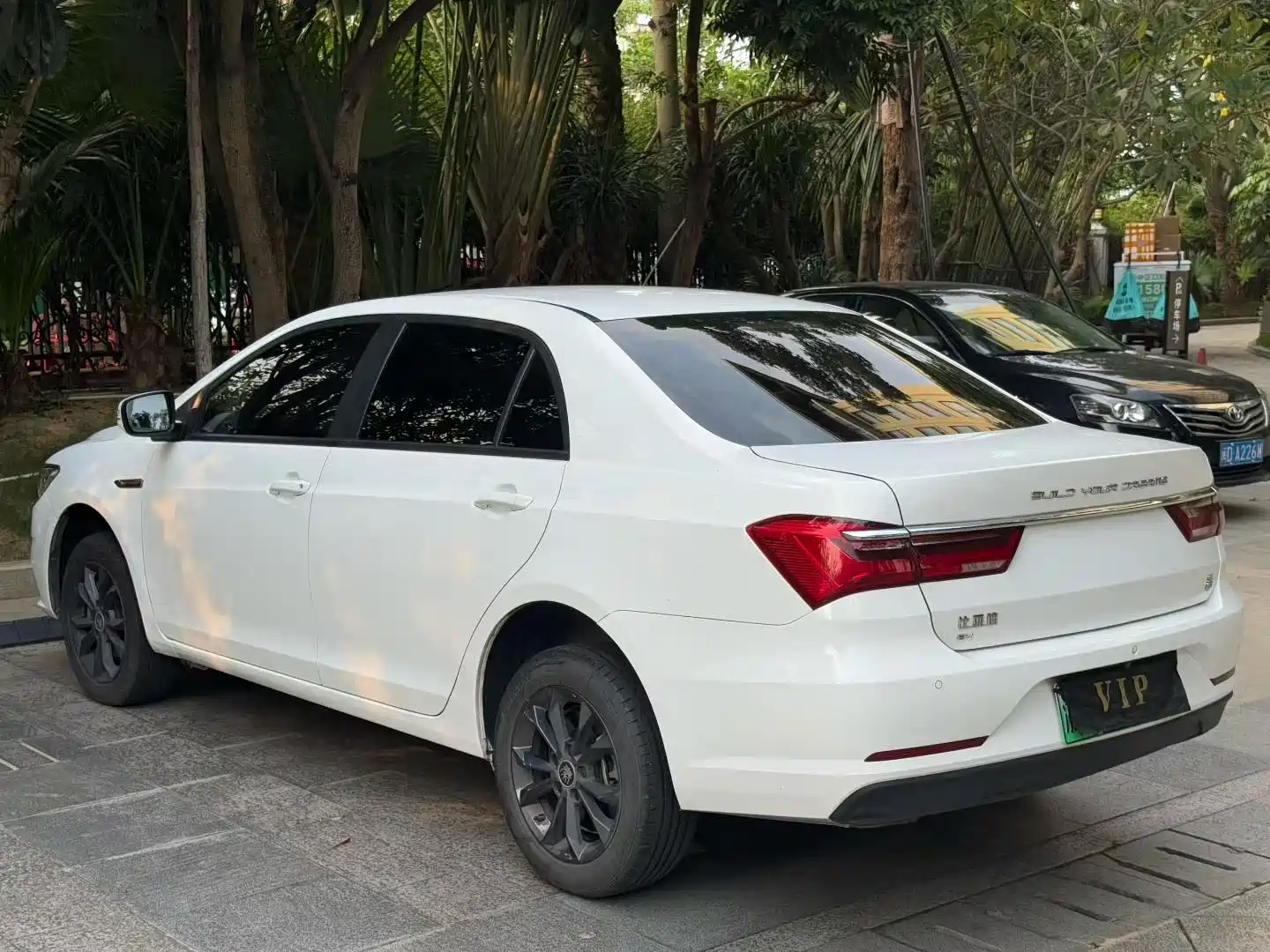 Фото 7 - BYD Qin New Energy