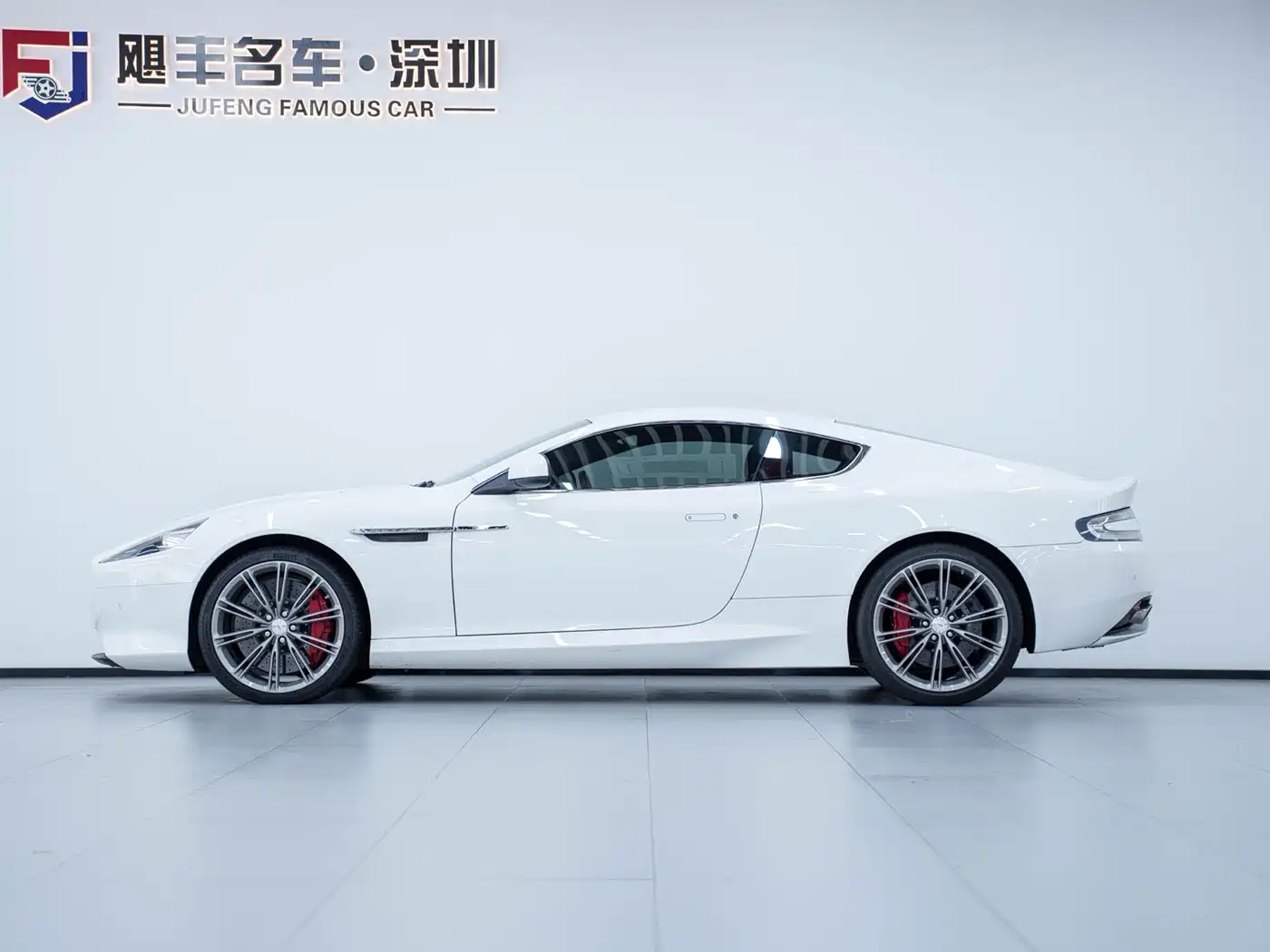 Aston Martin DB9 2014 2013 6.0L Coupe