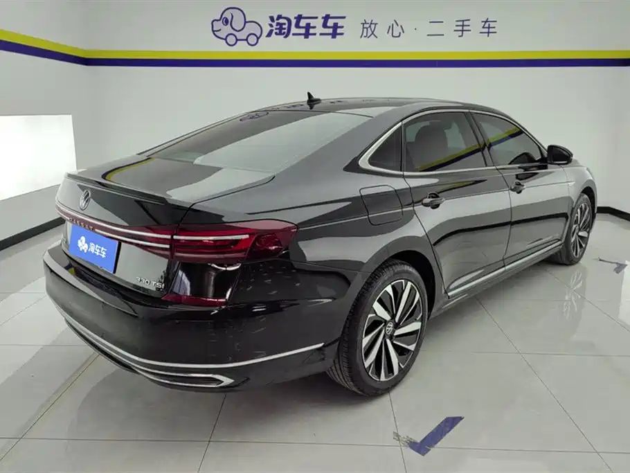 Volkswagen Passat 2023 Facelift 330TSI Starlight Elite Edition фото 3