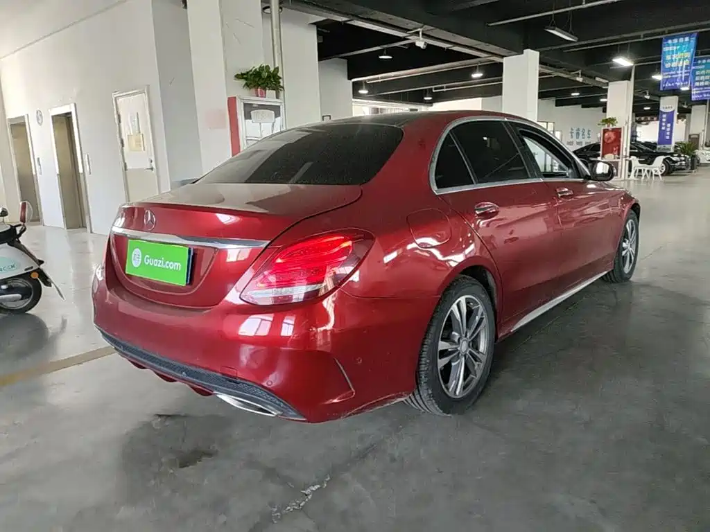 Фото 7 - Mercedes-Benz C-Class