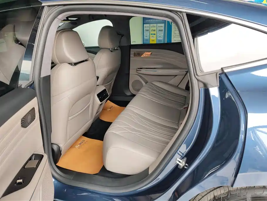 Geely Galaxy Galaxy Xingyao 8 2025 130km EM-P Starship Edition фото 11