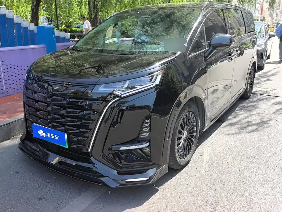Denza D9 2024 DM-i 980 AWD Prestige