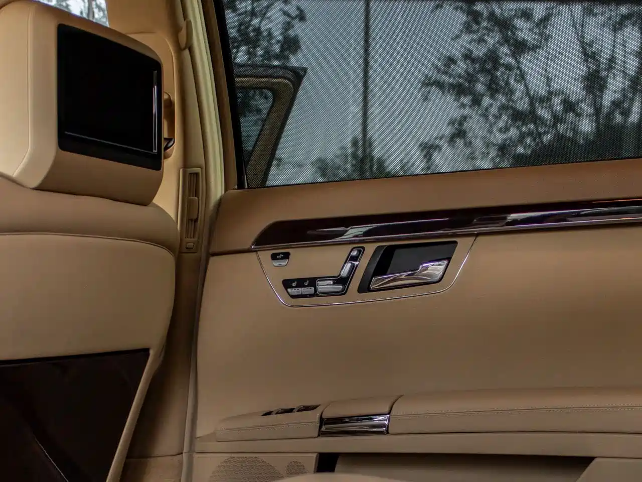 Mercedes-Benz S-Class 2012 S 350 L 4MATIC Grand Edition фото 18