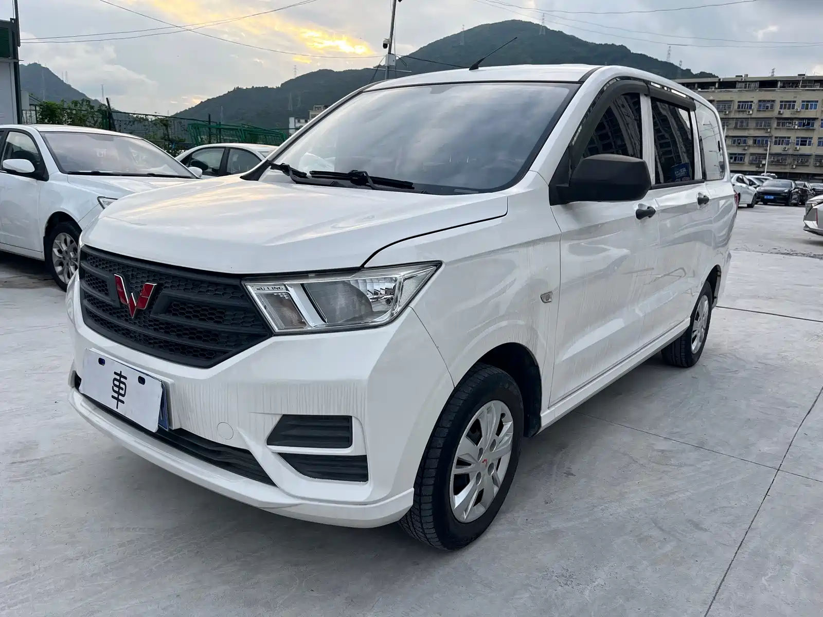 Фото 1 - Wuling Motors Wuling Hongguang