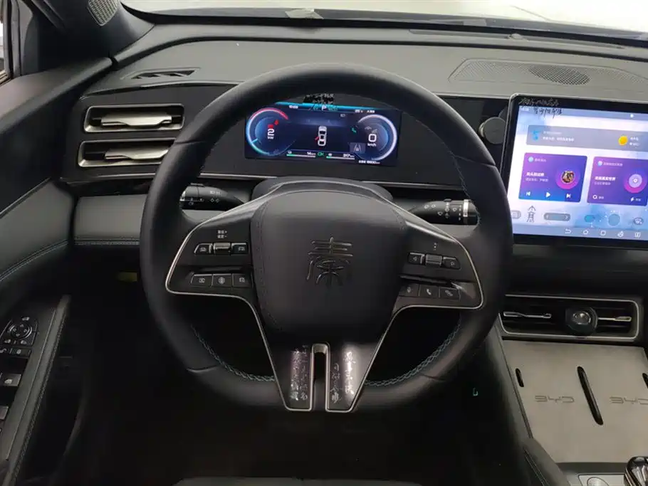 BYD Qin L 2024 DM-i 120KM Superior Edition фото 15