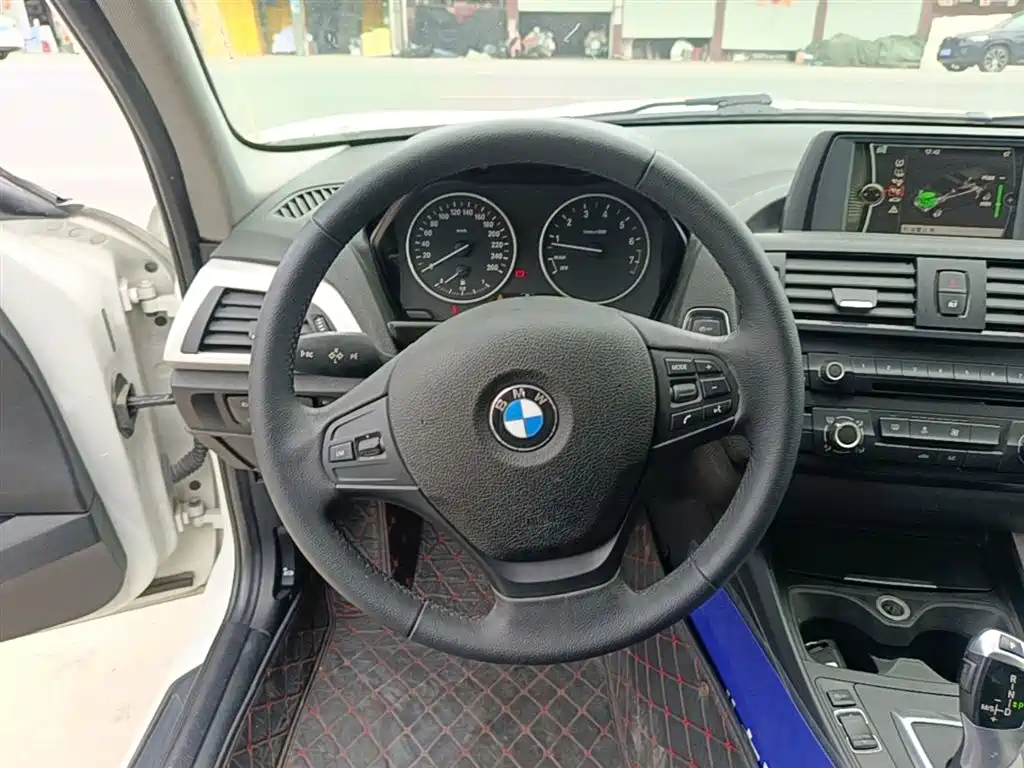 BMW 1 Series (Import) 2013 Facelift 116i Leading Model фото 11