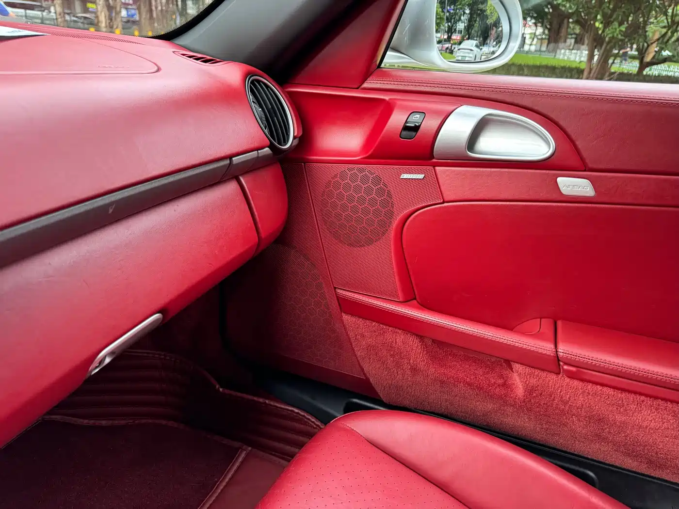 Photo 6 - Porsche Boxster