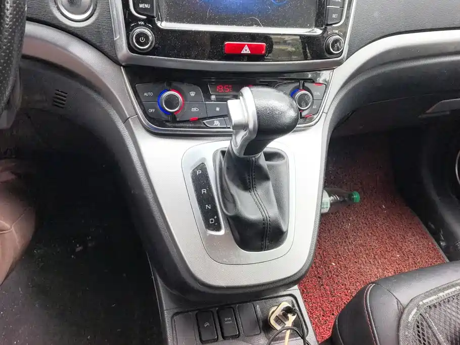 Haval M6 2018 2018 1.5T DCT 2WD Elite