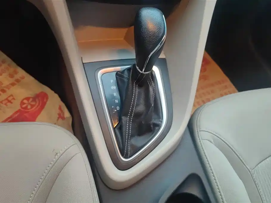 Buick Excelle 2015 15N Automatic Elite фото 16