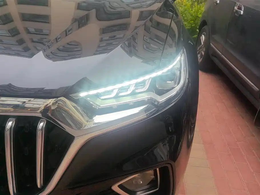Hongqi HS5 2022 Facelift 2.0T Smart Flag Enjoyment AWD Edition фото 5