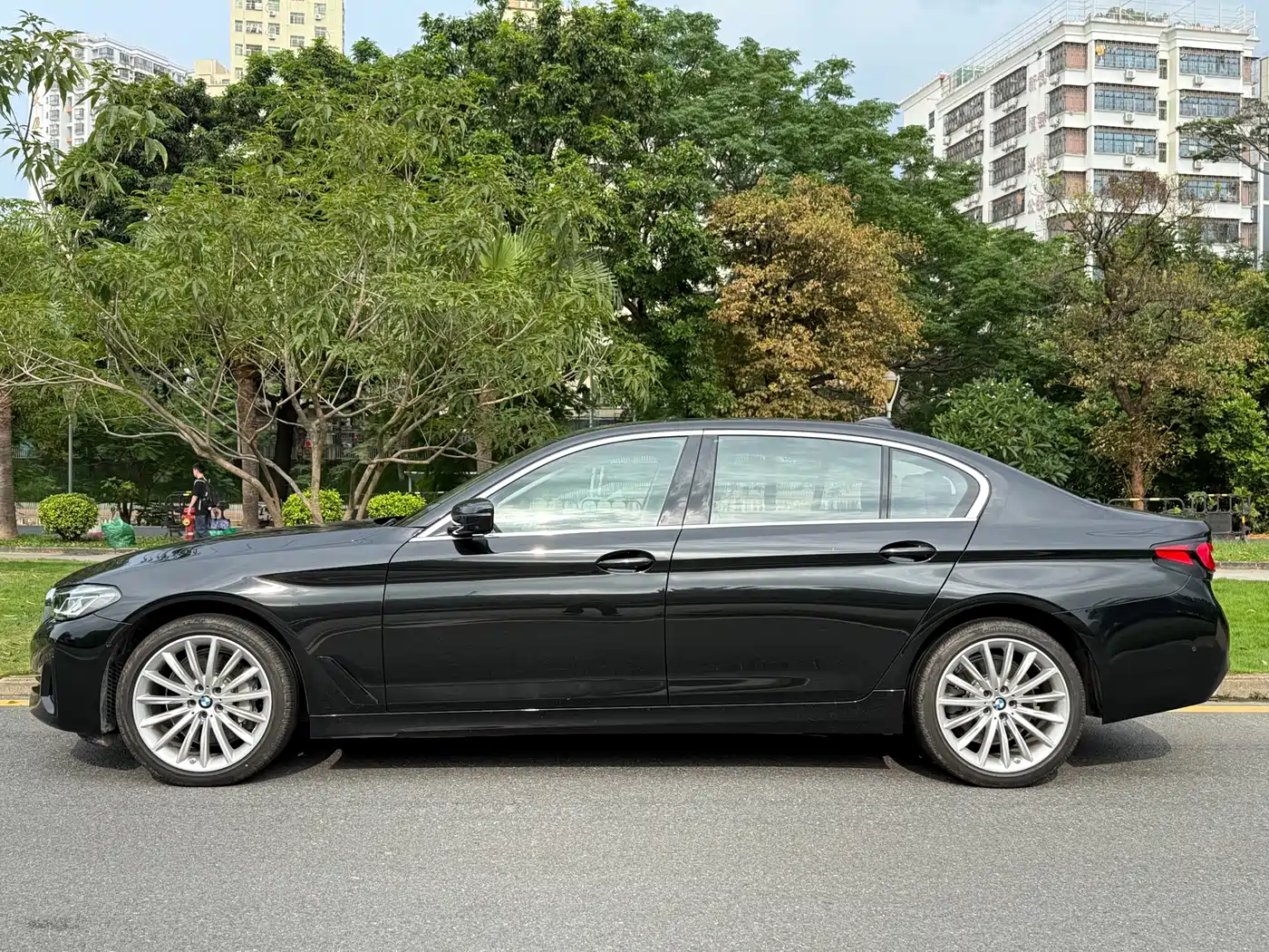 BMW 5 Series 2022 Facelift 530Li Premium Luxury Package фото 2