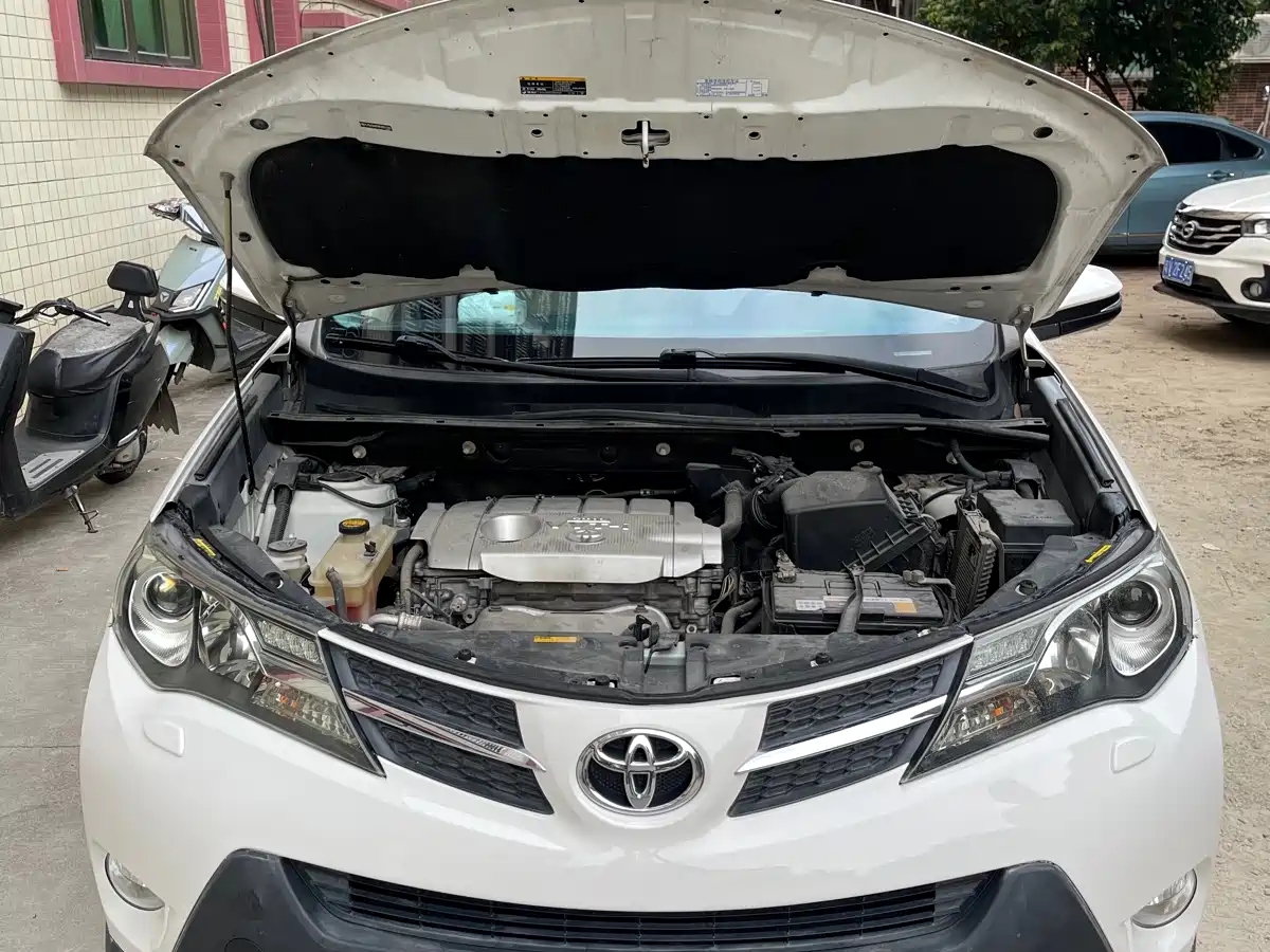 Toyota RAV4 Rongfang 2013 2.5L Auto 4WD Elite фото 12