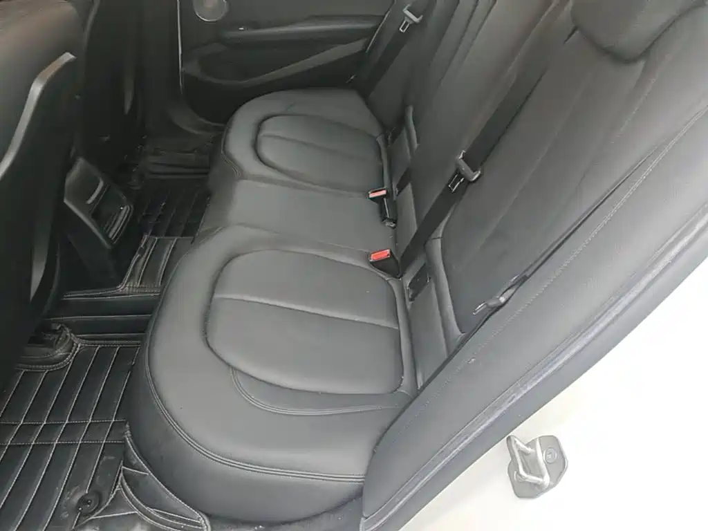 Фото 17 - BMW 1 Series