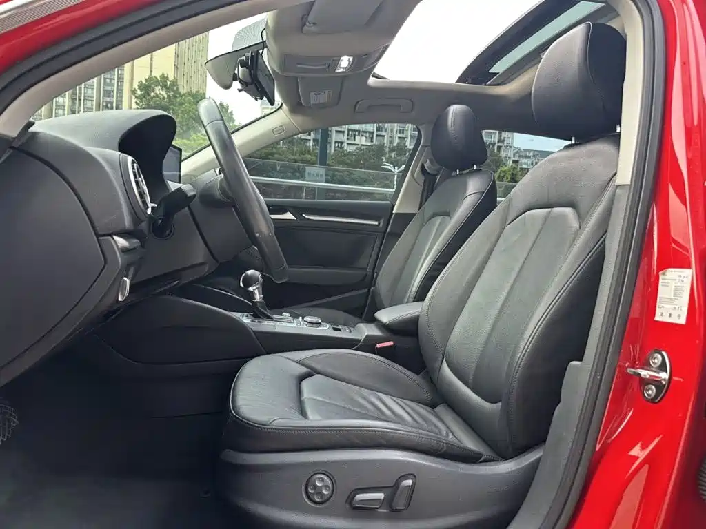 Photo 10 - Audi A3
