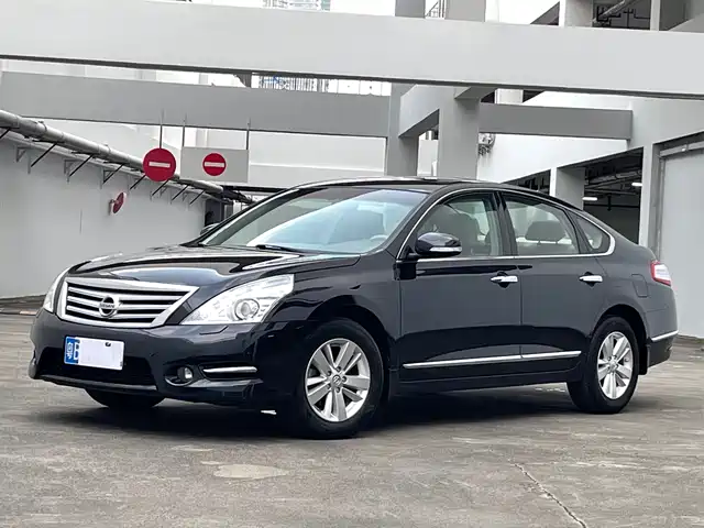 Nissan Teana 2011 2.5L XL Glory Edition — фото 1