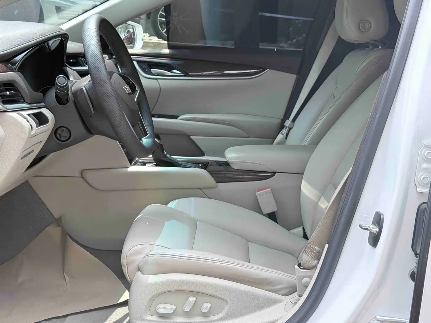 Cadillac XTS 2016 28T Elite фото 6