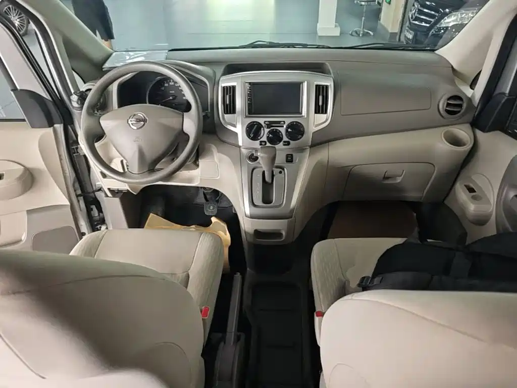 Nissan NV200 2018 2018 1.6L CVT Luxury Model
