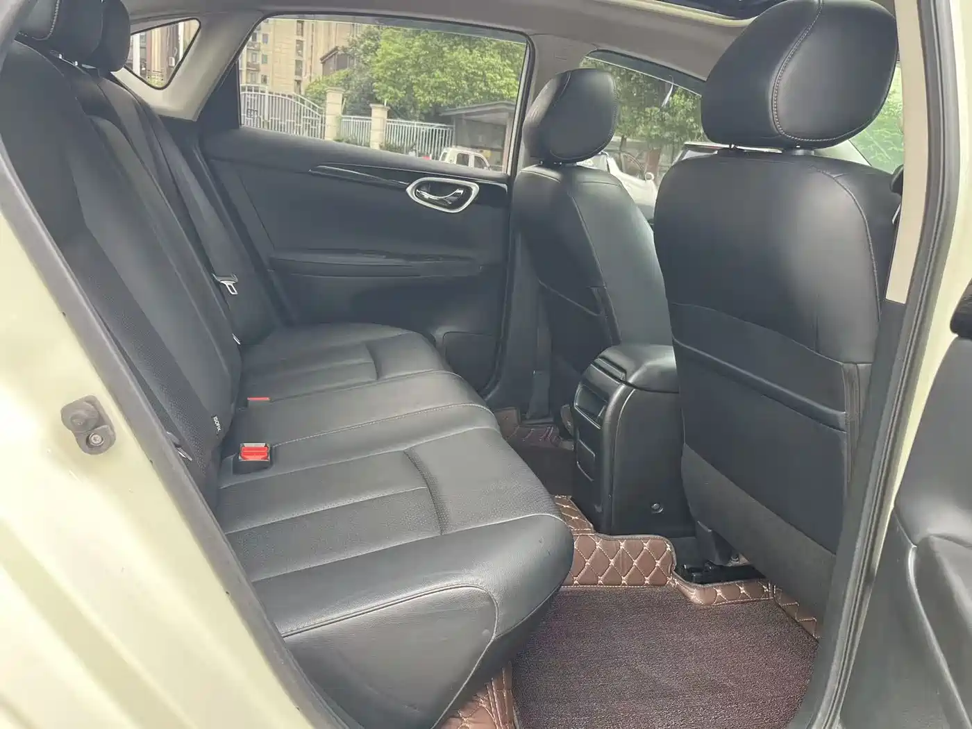 Фото 18 - Nissan Sylphy