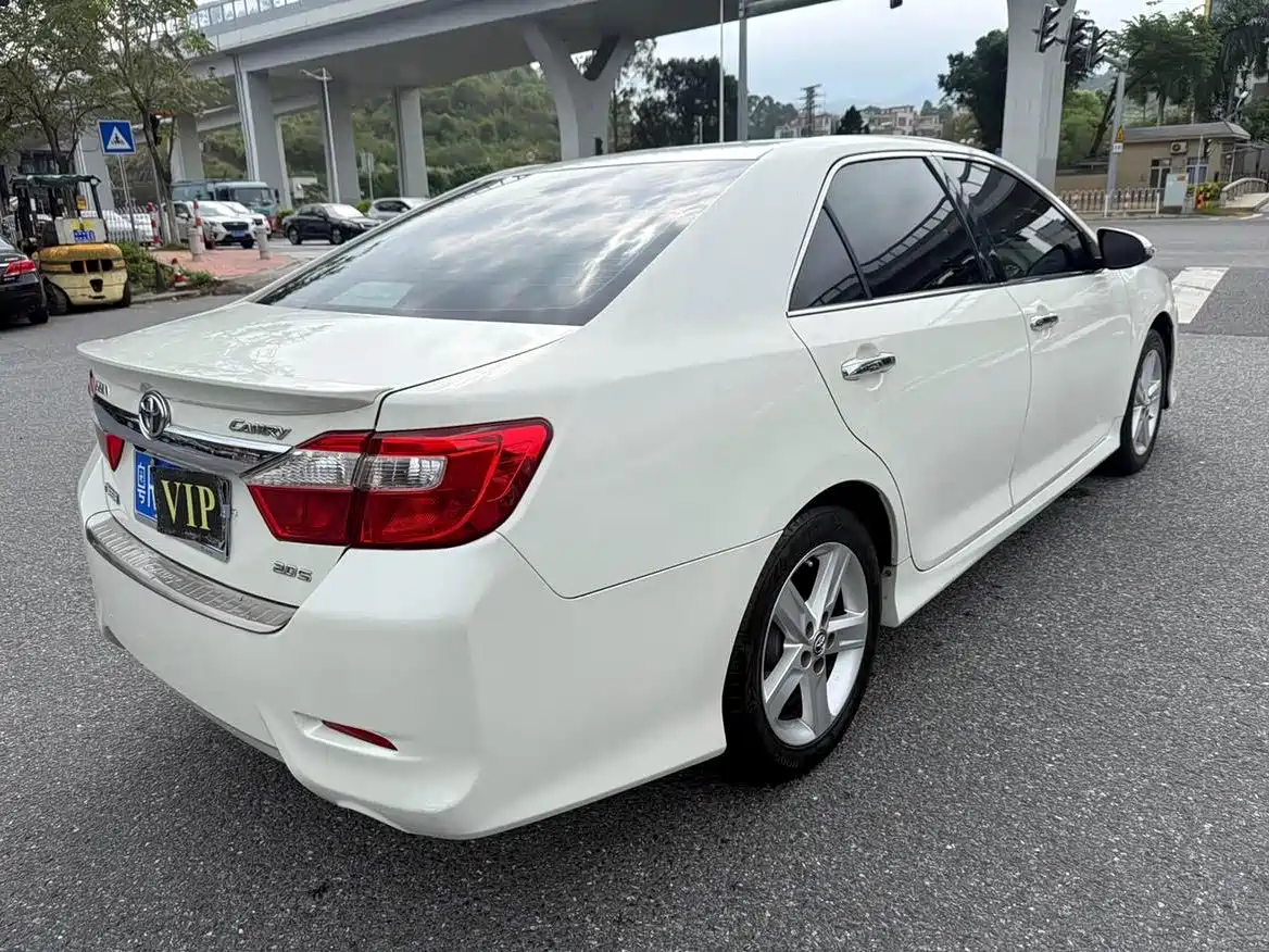 Toyota Camry 2012 Junrui 2.0S Dynamic Edition фото 5