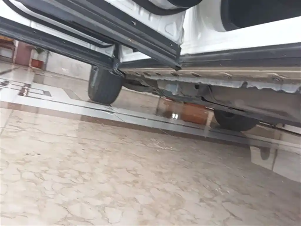 Toyota RAV4 Rongfang 2015 2.0L CVT 2WD Trend Edition фото 22