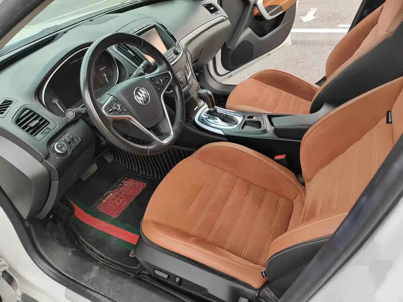 Buick Regal 2015 1.6T Elite Tech Edition фото 9