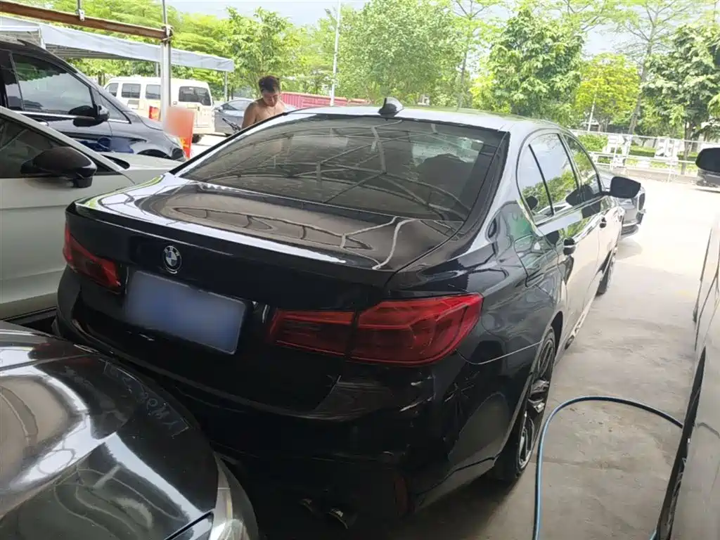 BMW 5 Series 2019 525Li M Sport Package фото 7