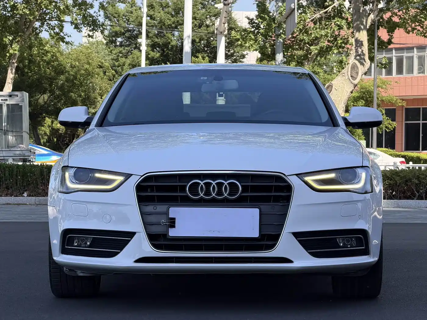 Audi A4L 2013 35 TFSI Automatic Standard фото 2