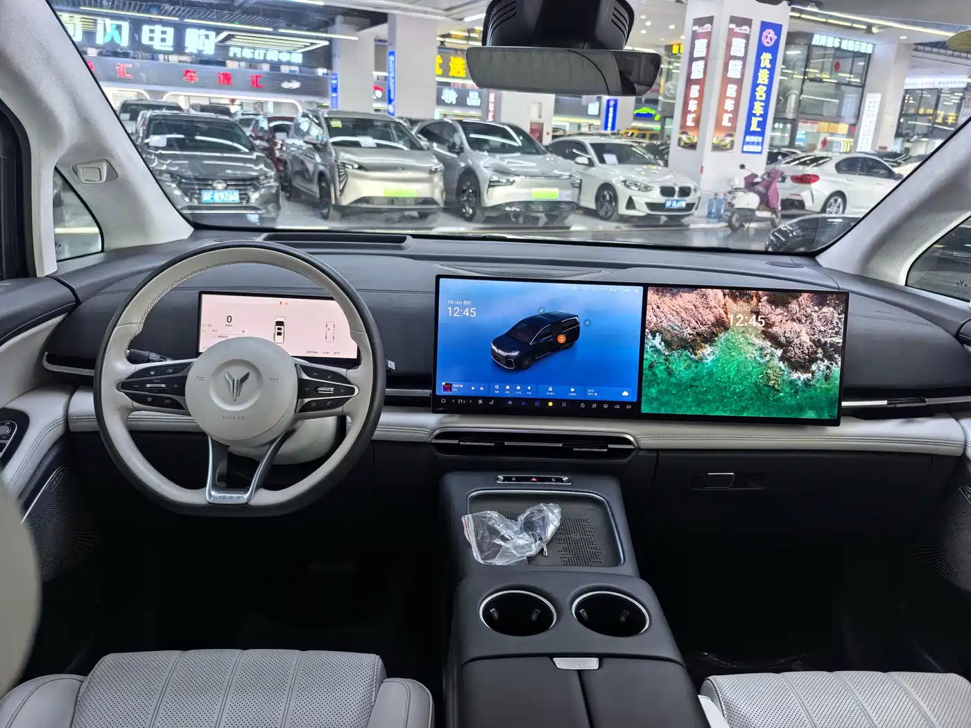 Voyah Auto Voyah Dreamer 2025 PHEV AWD Flagship Kunpeng Edition фото 10