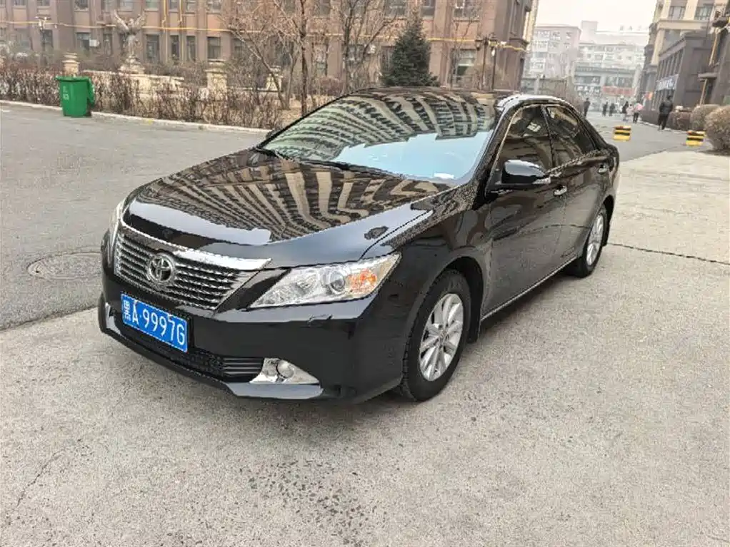 Toyota Camry 2012 2.5G Luxury Navigation Edition
