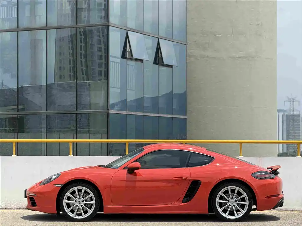 Porsche 718 2017 2016 Cayman 2.0T