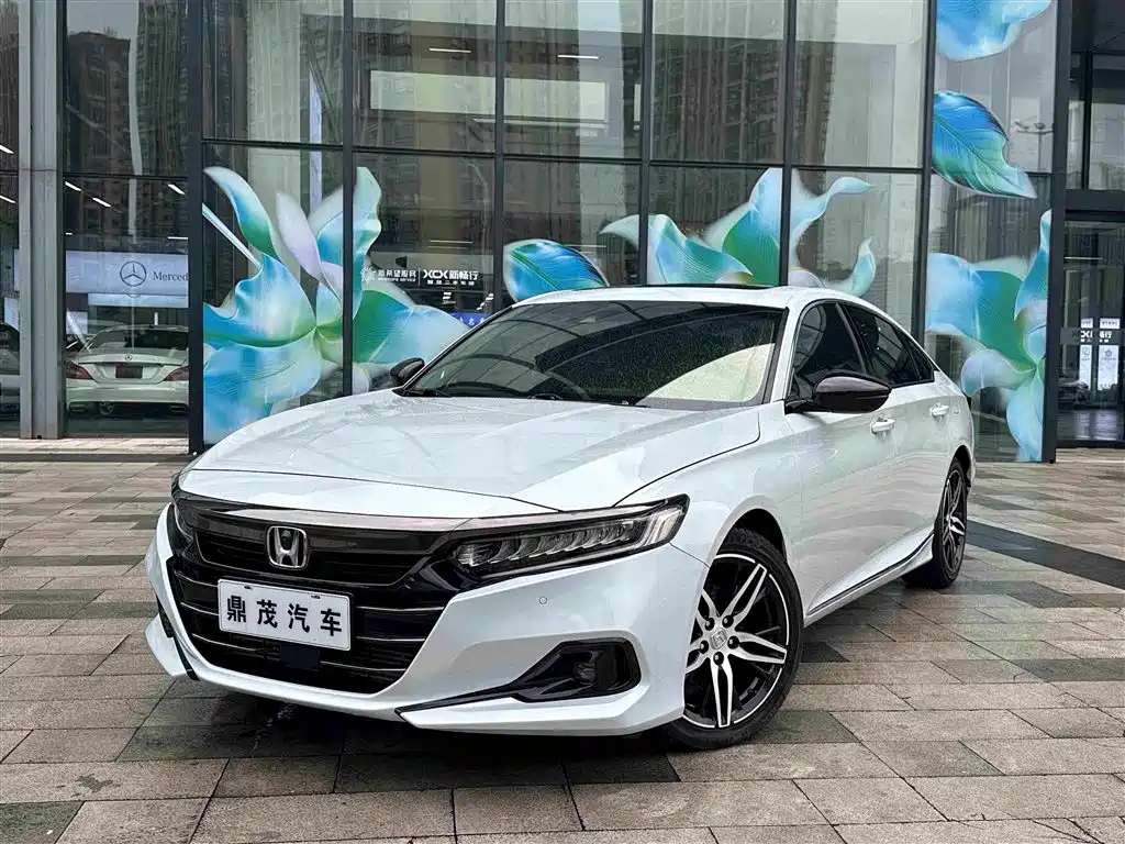 Honda Accord 2022 260TURBO Phantom Night Premium