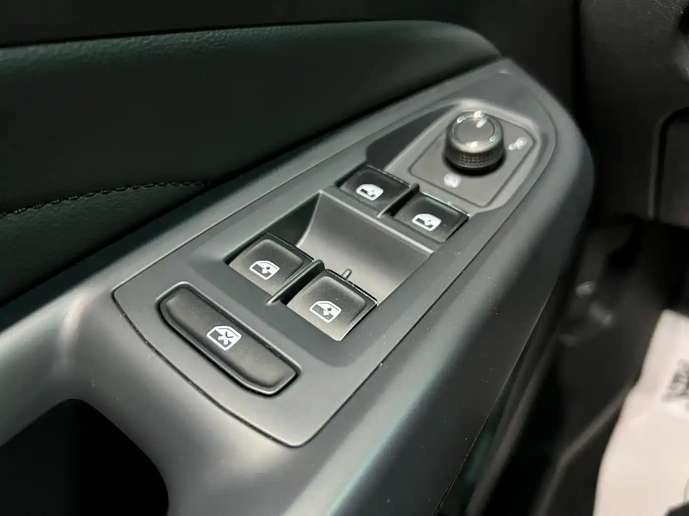Volkswagen Passat 2022 280TSI Elite Edition фото 15