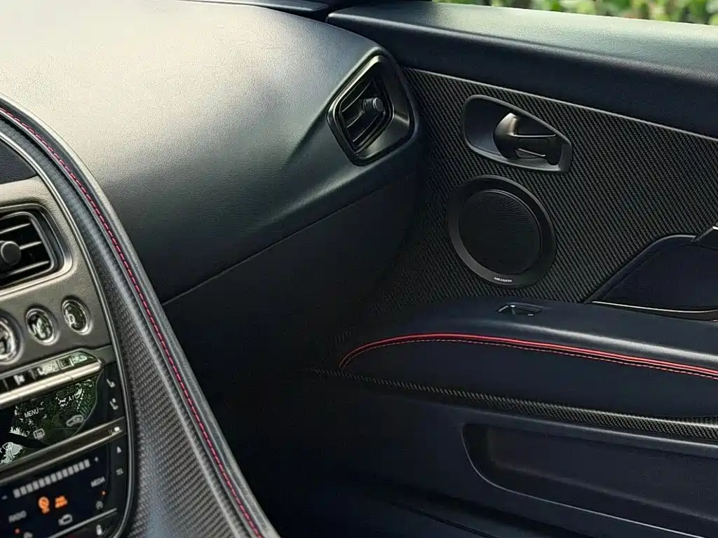 Aston Martin DBS 2020 2020 DBS Superleggera V12 Coupe