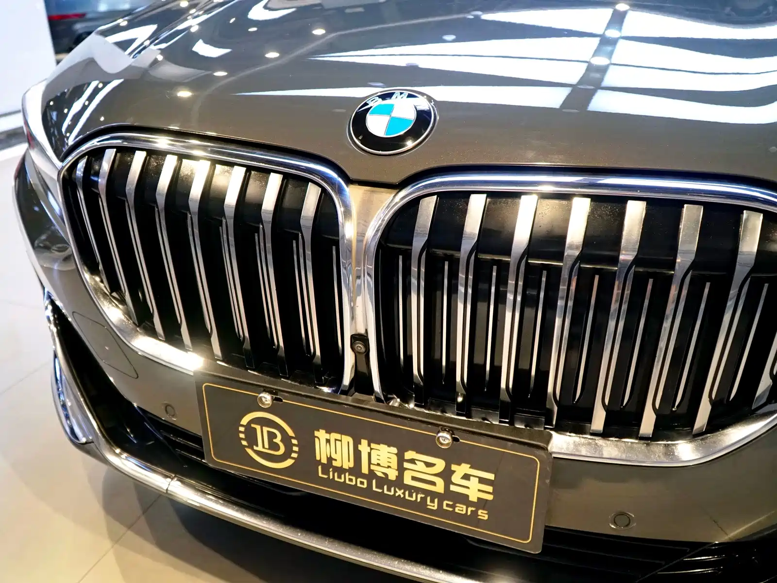 صورة 12 - BMW 7 Series