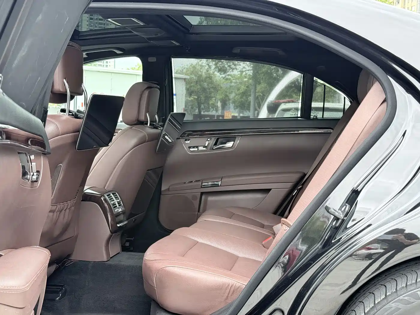 Mercedes-Benz S-Class 2012 S 350 L 4MATIC Grand Edition фото 6
