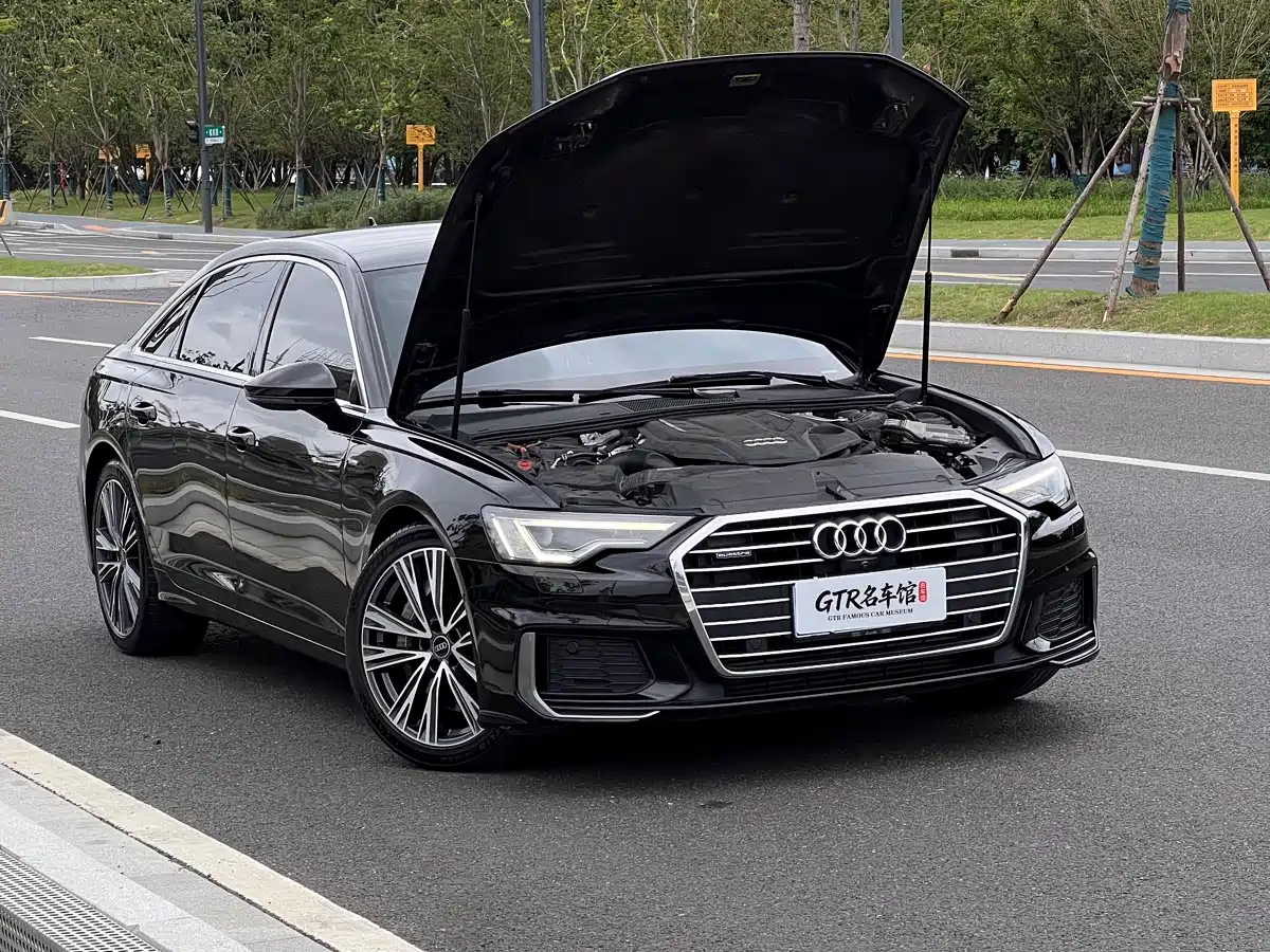 Фото 2 - Audi A6L