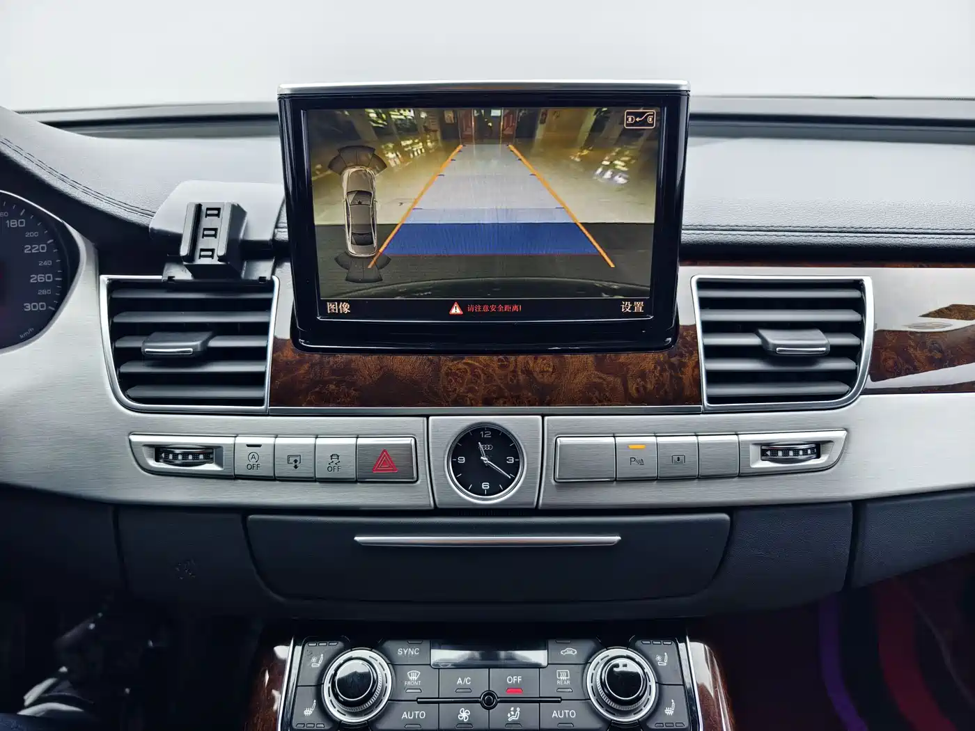 Audi A8 2013 A8L 6.3 FSI W12 quattro Flagship фото 9